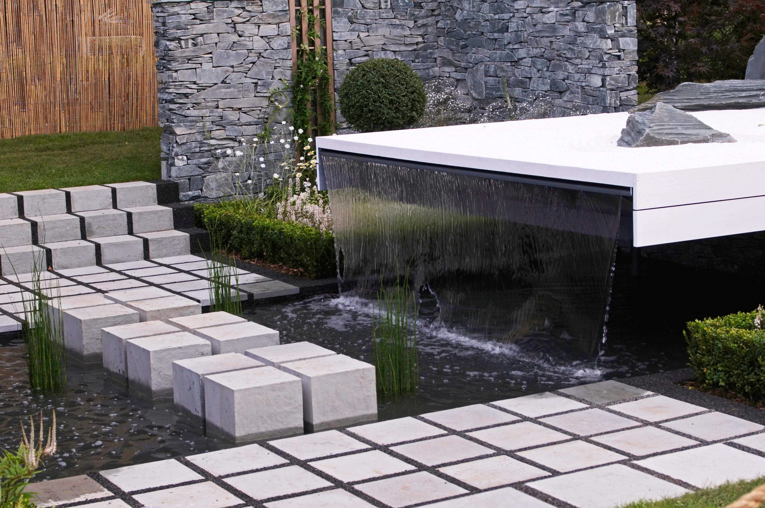 Garden Water Feature And Fountain Installation Company Banstead SM7